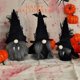 thumbnail image 5 of Gnomos de peluche para Halloween, muñecos negros sin rostro para decoración de mesa de fiesta de Halloween, juego de 3, 5 of 5