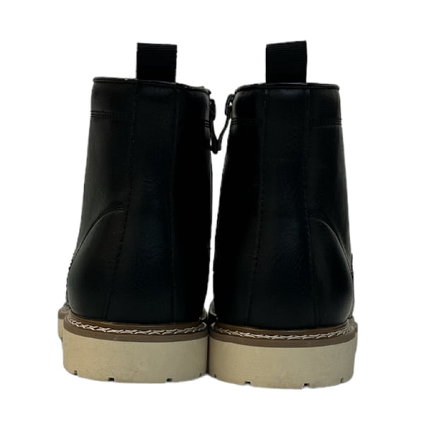 Steve Madden Men display picture 2