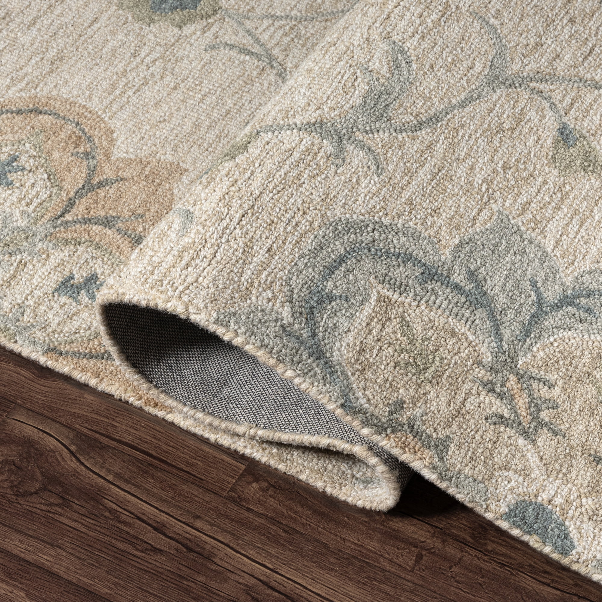 LR Home Wade 2' x 3' Silver/Cream Floral Wool Indoor Area Rug