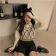 thumbnail image 5 of [Yuexinghui] propiedad intelectual sin tratar ZH otoño e invierno slim fit retro con cuello en v chaleco de punto bordado de oso suéter corto sin mangas chaleco mujeres imagen ANGGREK Otros, 5 of 8