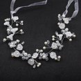 thumbnail image 4 of Accesorio para el cabello de niña de las flores, tocado de princesa, diadema de flores blancas con perlas para niña y niña de las flores, linda banda para el cabello de novia para boda, 4 of 5