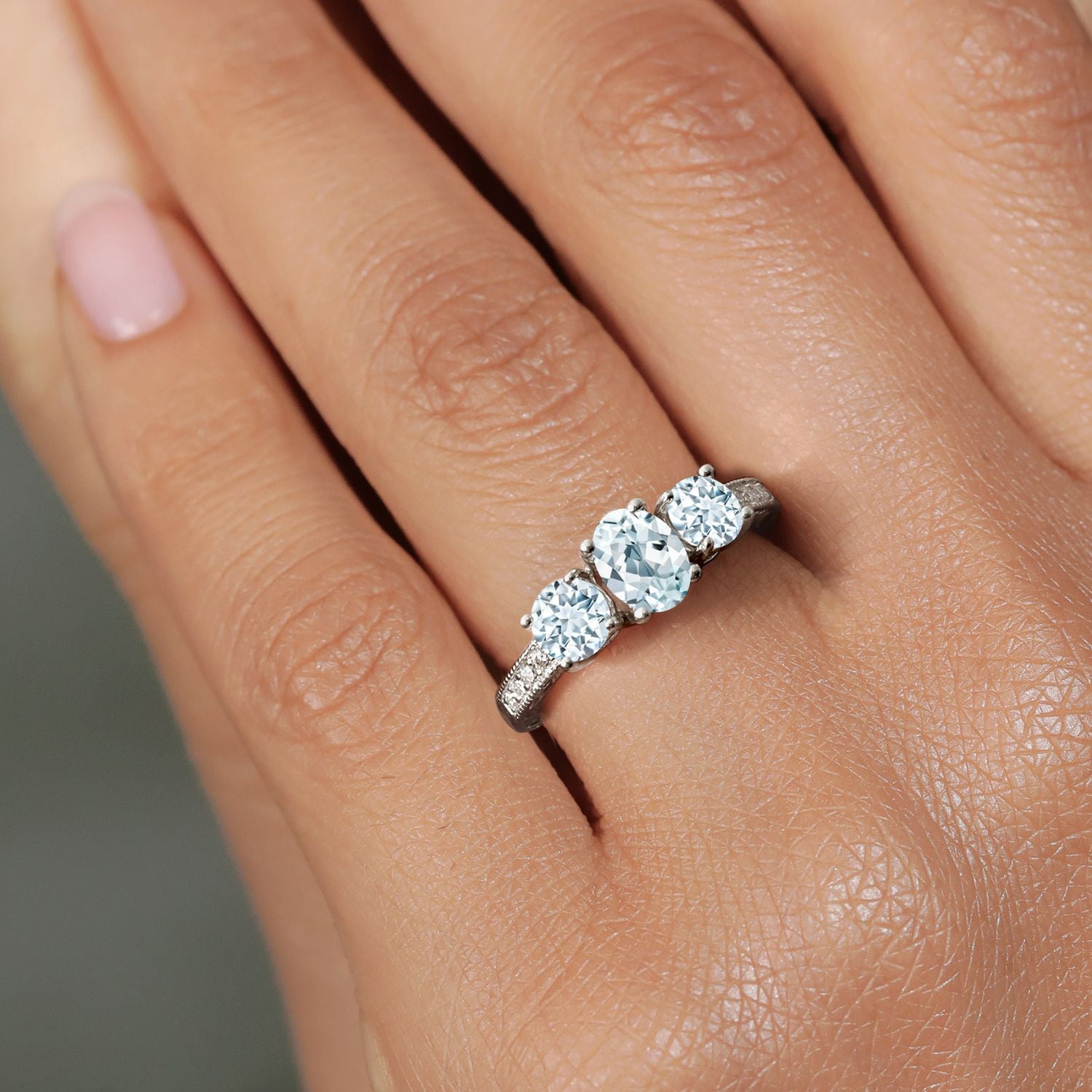 Gem Stone King 1.87 Cttw Sky Blue Aquamarine 3-Stone Engagement Ring for Women | 925 Sterling Silver | Oval 7X5MM and Round 5MM | Three Stone Wedding Anniversary Promise Ring | Size 9