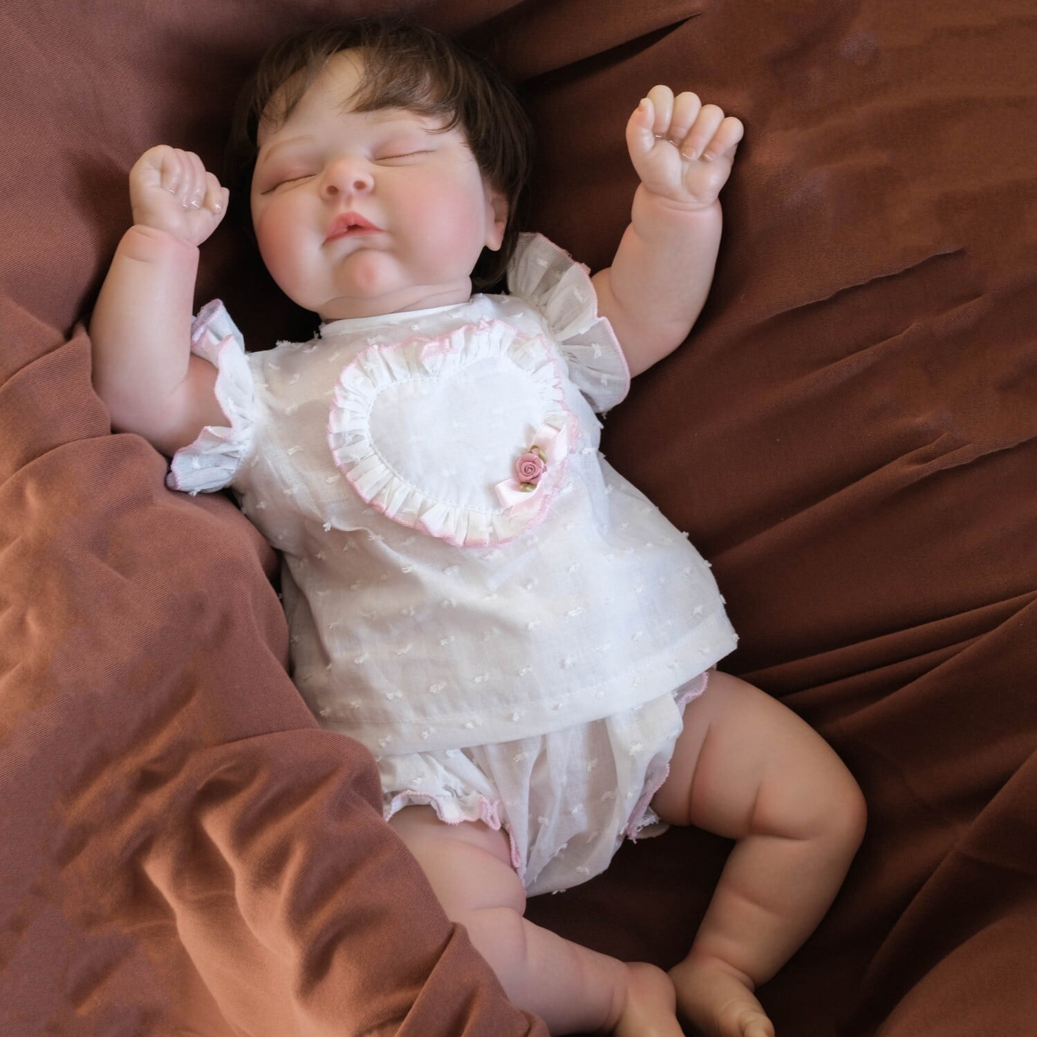 Lifelike Reborn Baby Dolls, 20 inch Realistic Doll for Newborn Real Life Poseable Soft Cloth Body Baby Dolls with Clothes and Toy Gift for Kids Age 3+