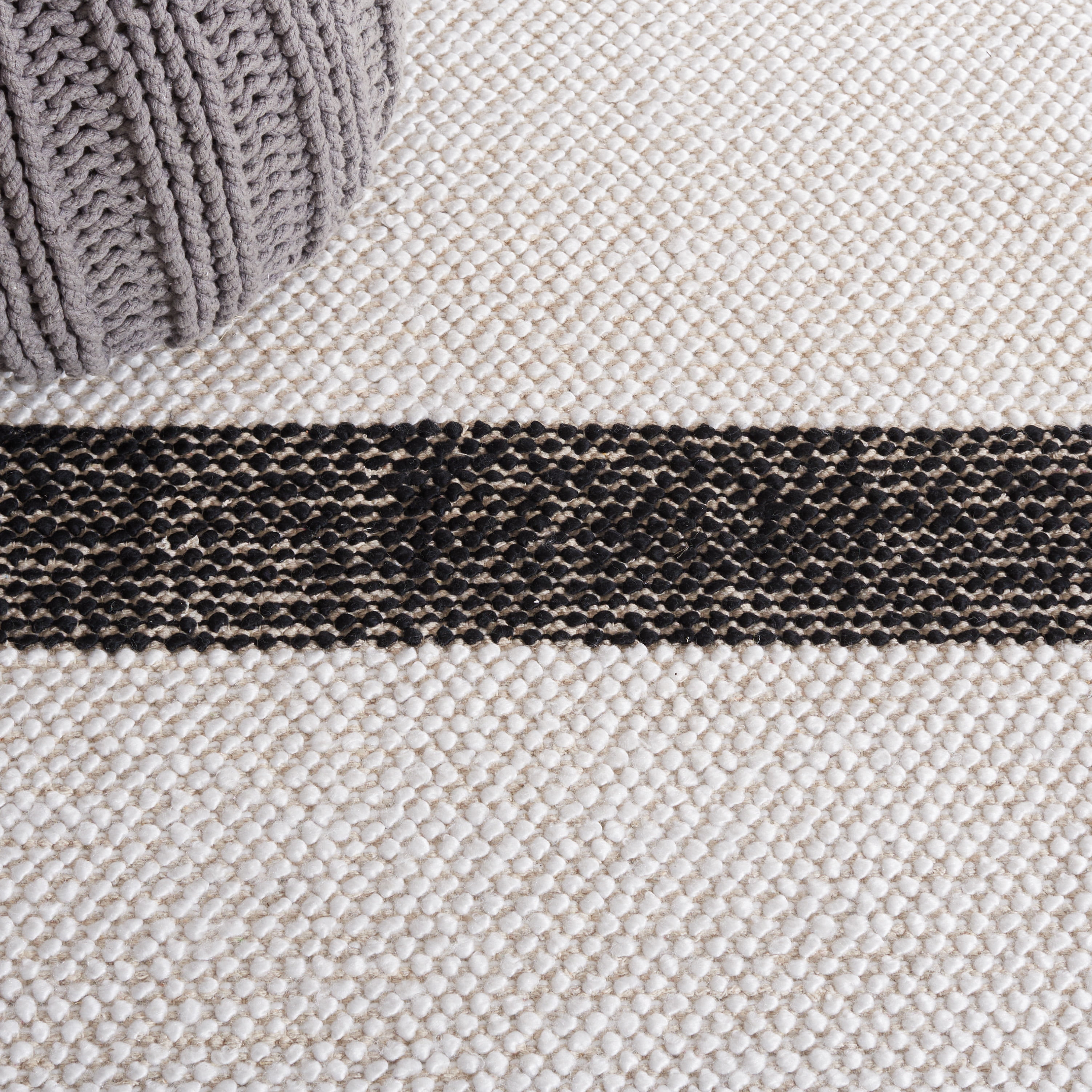 SAFAVIEH Natura Marina Striped Wool Runner Rug, Ivory/Black, 2'3" x 8'