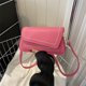 thumbnail image 4 of Temperamento, simple y de moda, el bolso pequeño retro popular de este año para mujeres, tendencia de bolso de mensajero de un solo hombro de nuevo estilo de principios de otoño 2025, 4 of 5