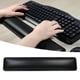 thumbnail image 3 of Almohadilla para el reposamuñecas del teclado Reposamanos Cojín antideslizante Suave que se puede limpiar Soporte para aliviar el dolor Muñequera 104 llaves Soledad Reposamuñecas para teclado, 3 of 10