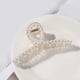 thumbnail image 1 of Pinza de pelo de perla grande, pinza de garra grande antideslizante, pinzas de garra de pelo grande para mujer, la mejor decoración en una boda (espiral) oso de fresa Hogar, 1 of 5