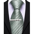 thumbnail image 3 of Corbata Barry.Wang de seda verde salvia, 152 x 8,5 cm, con clip, 3 of 6