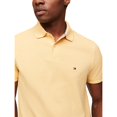 thumbnail image 2 of Polo Tommy Hilfiger 1985 de manga corta regular para hombre, 2 of 5