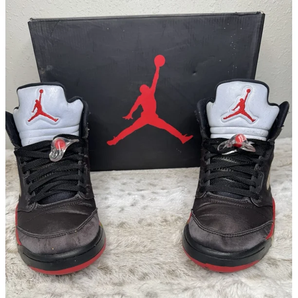 Ni - ke Ni - ke Air Jordan 5 Retro Satin Bred 136027-006 Men’s Size 9