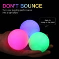thumbnail image 4 of Juego de 3 bolas de malabares POITOI que brillan en la oscuridad, 4 of 7