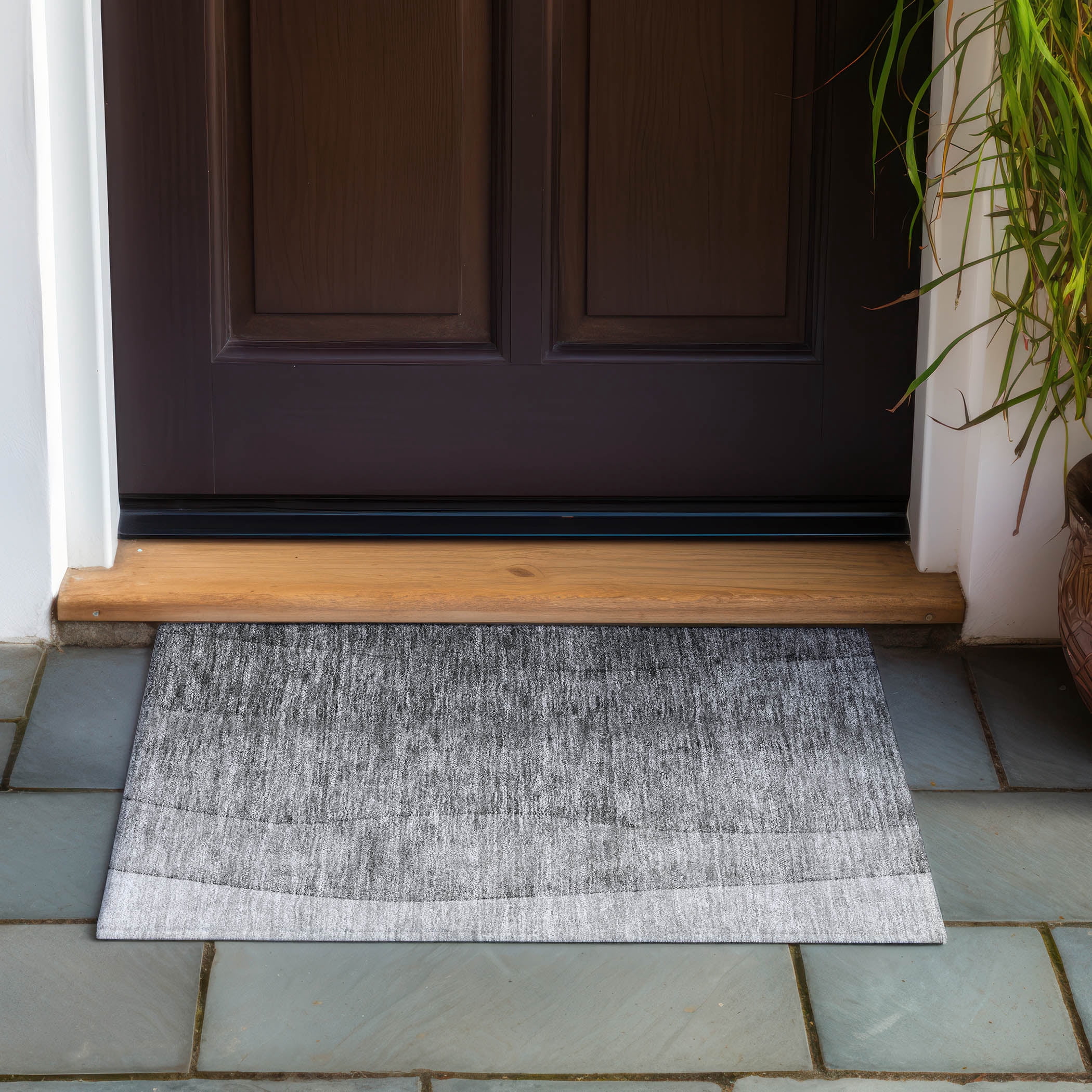 Addison Rugs Chantille Indoor/Outdoor Transitional Ombre Gray Washable Rectangle Rug, 1'8" x 2'6"