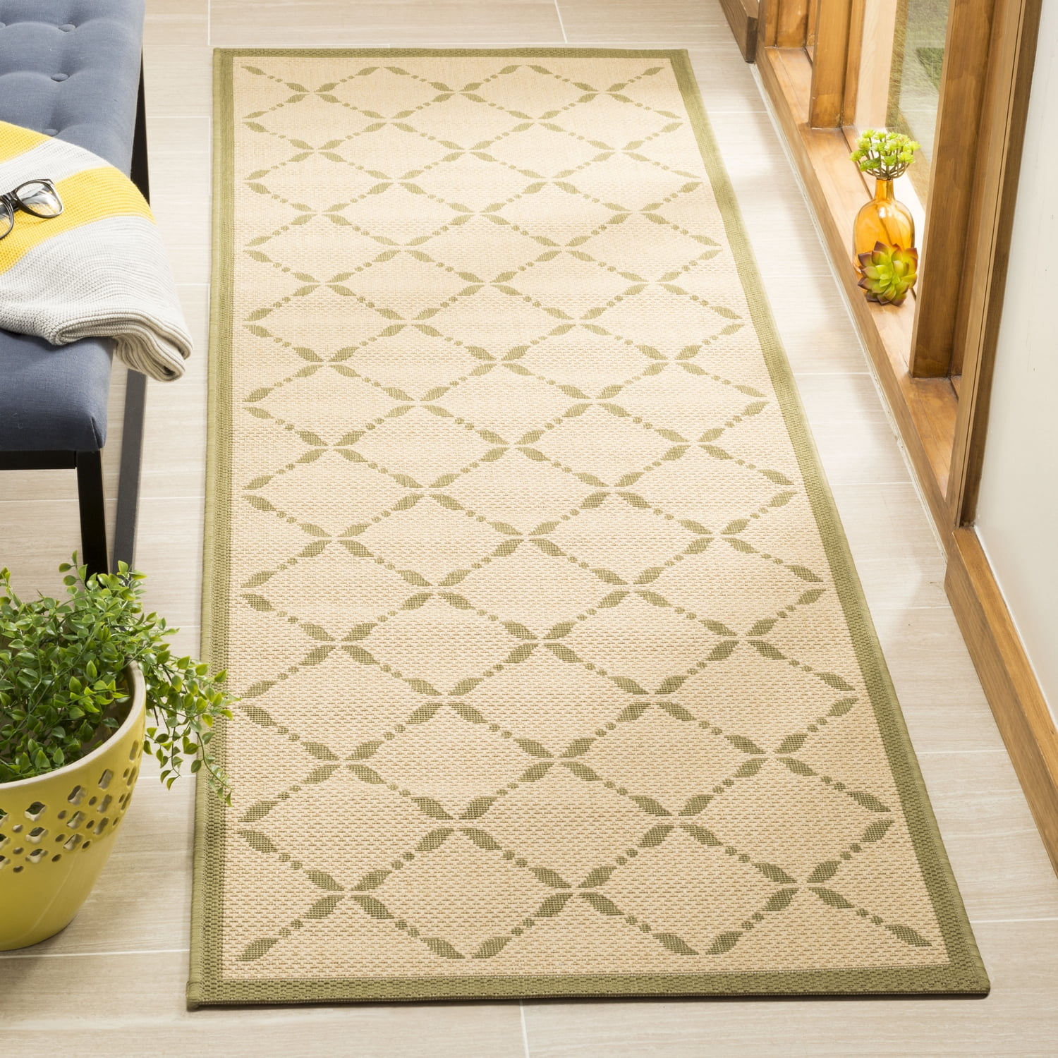 SAFAVIEH Martha Stewart Renee Geometric Indoor/Outdoor Area Rug, Cream/Green, 2'7" x 5'