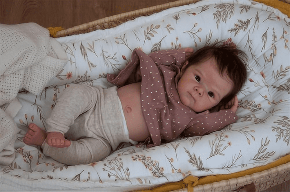 Lifelike Reborn Baby Dolls Bettie, 18 Inch Cute Newborn Baby Doll Poseable Real Life Baby Dolls Girls with Gift Box for 3+ Year Old