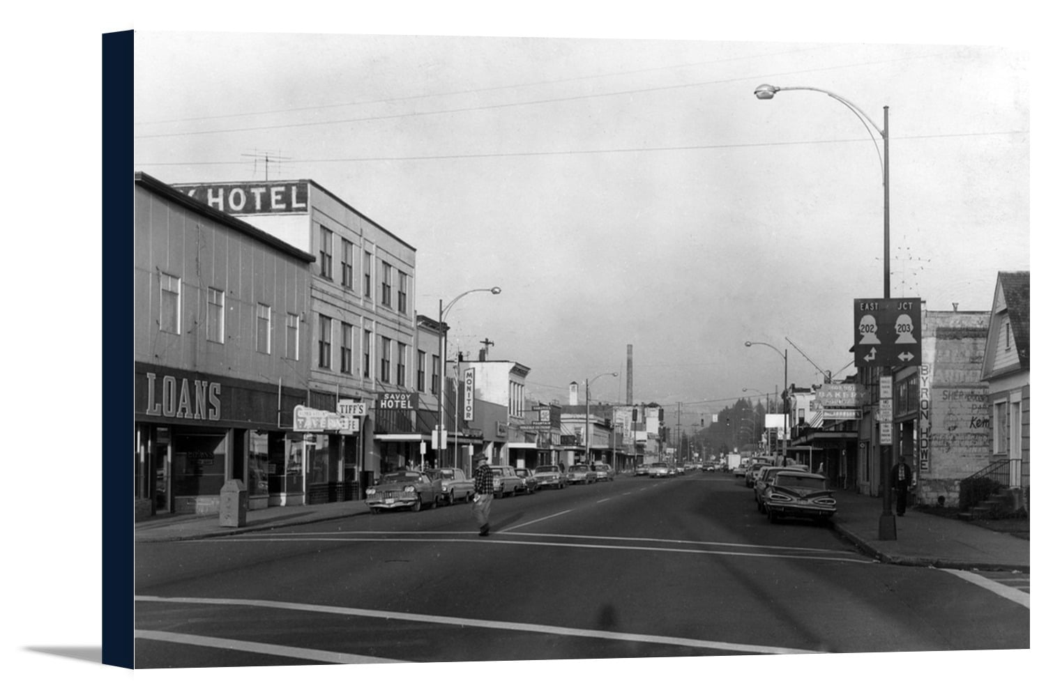 Monroe, WA Downtown Street Scene Photograph (18x11 Gallery Wrapped