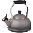 thumbnail image 4 of Tetera Le Creuset esmaltada sobre acero silbando ostra de 1,6 L, 4 of 4