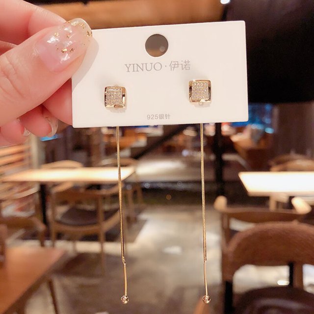Pendientes largos con borlas para mujer, aretes de bola de Metal contraídos, joyería de temperamento para bodas, regalo, 2022