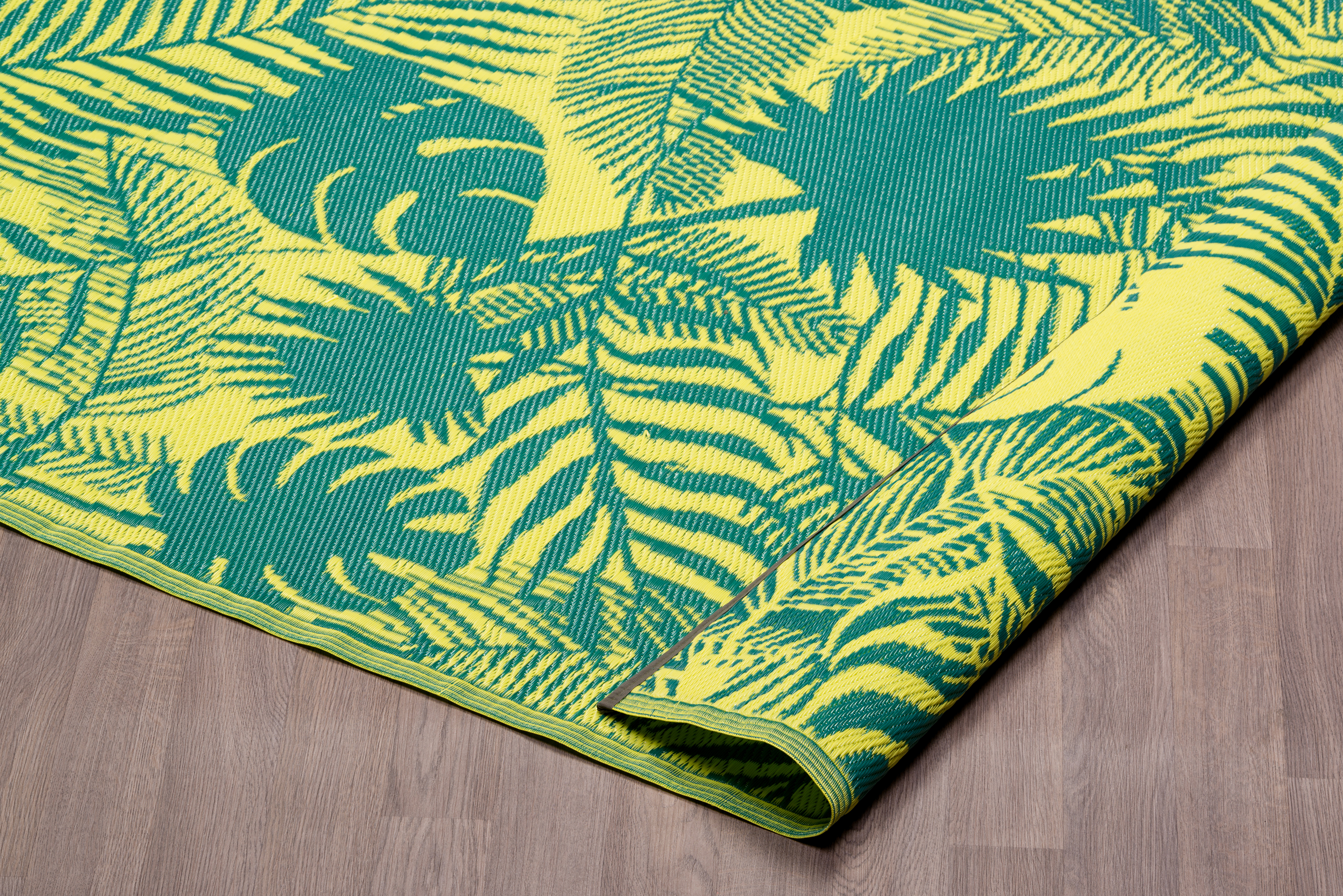 4' x 6' Green Leaves Indoor Outdoor Reversible Rug Walmart Canada