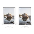thumbnail image 4 of Marco de fotos HAUS AND HUES de 30 x 45 cm con cristal auténtico y metal negro, 4 of 8