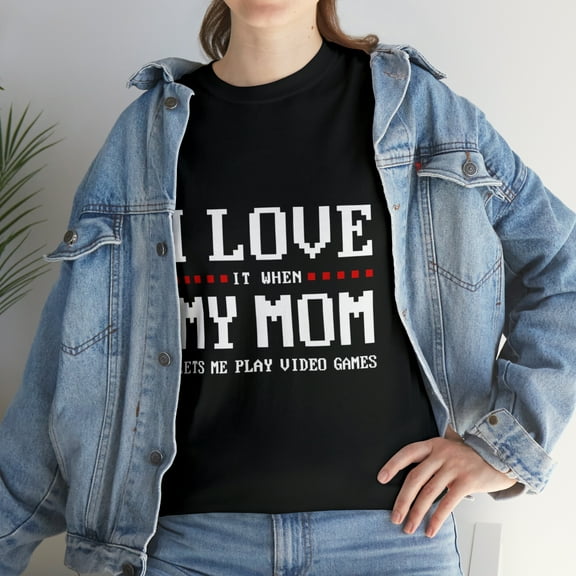 I Love My Mom Funny Teenager Gift Teen Boy Gamer T-Shirt