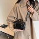 thumbnail image 3 of Bolso de moda para mujer con asa superior Bolso de mano cuadrado de cuero PU, 3 of 8