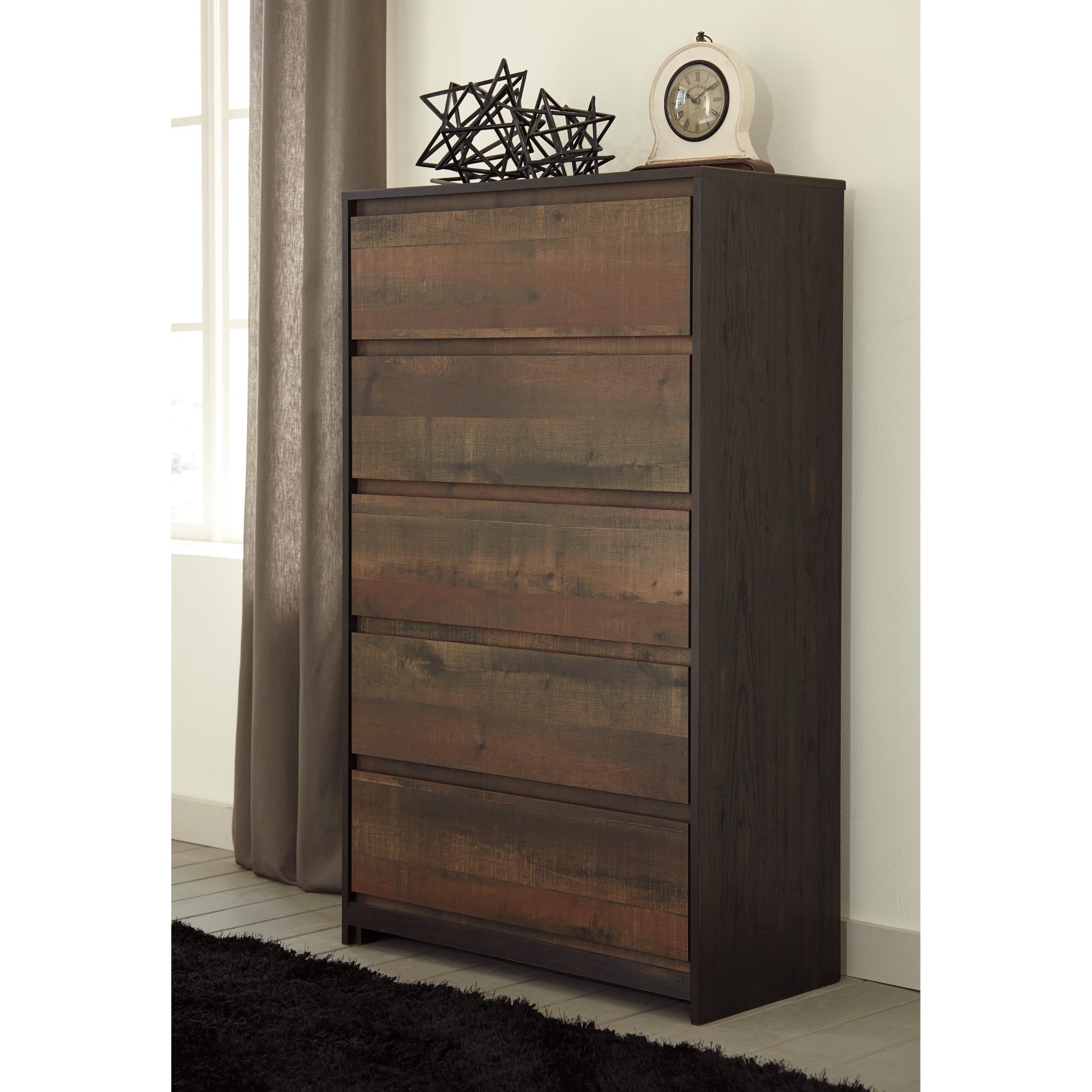 Signature Design By Ashley Windlore 5 Drawer Chest Walmart Com