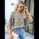 thumbnail image 5 of Blusas de Mujer con Mangas 3/4 y Cuello en V Holgado con Estampado de Pétalos de , Blusas de Trabajo de Negocios Hojas Negras M, 5 of 7