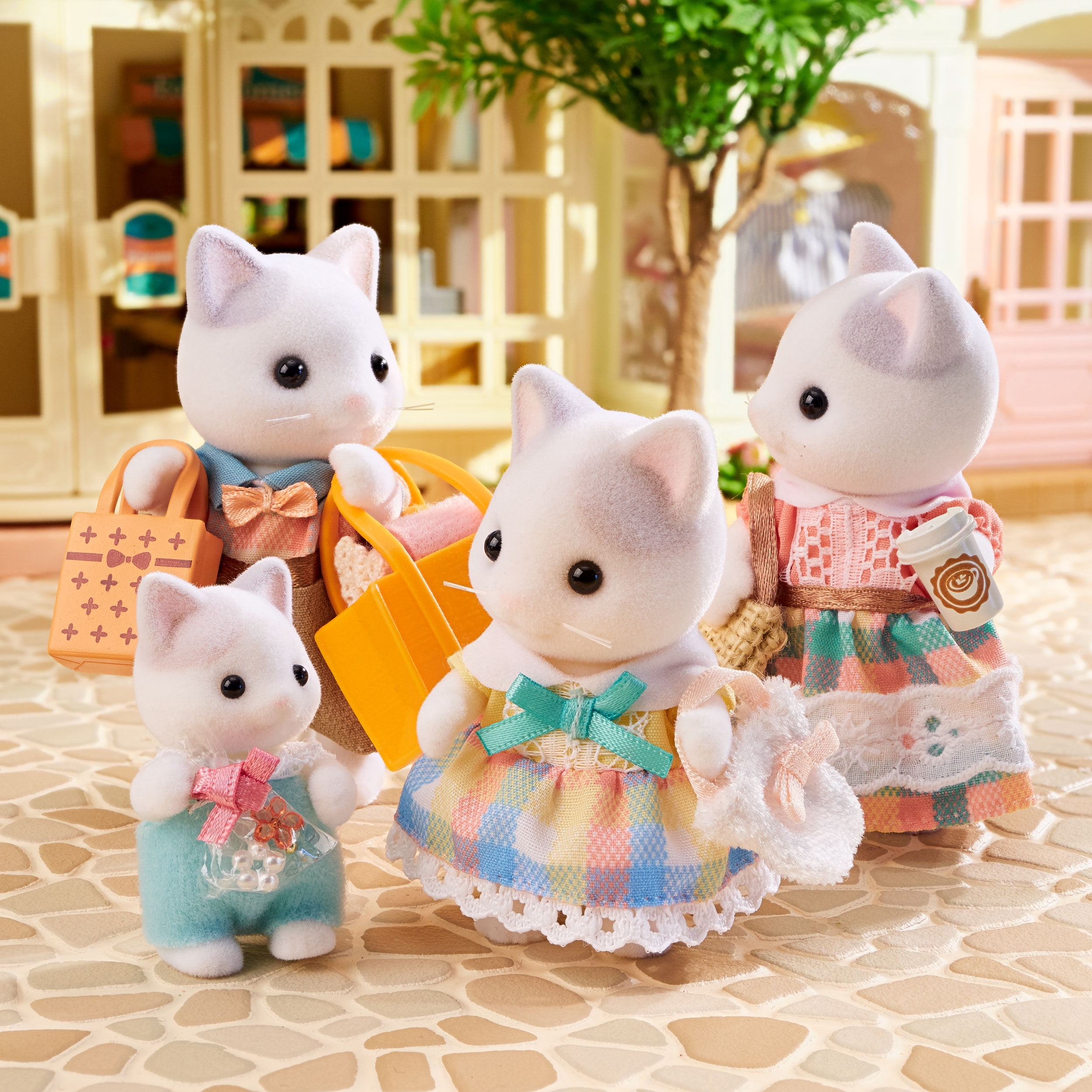 Calico Critters Latte Cat Family, Set of 4 Collectible Doll Figures