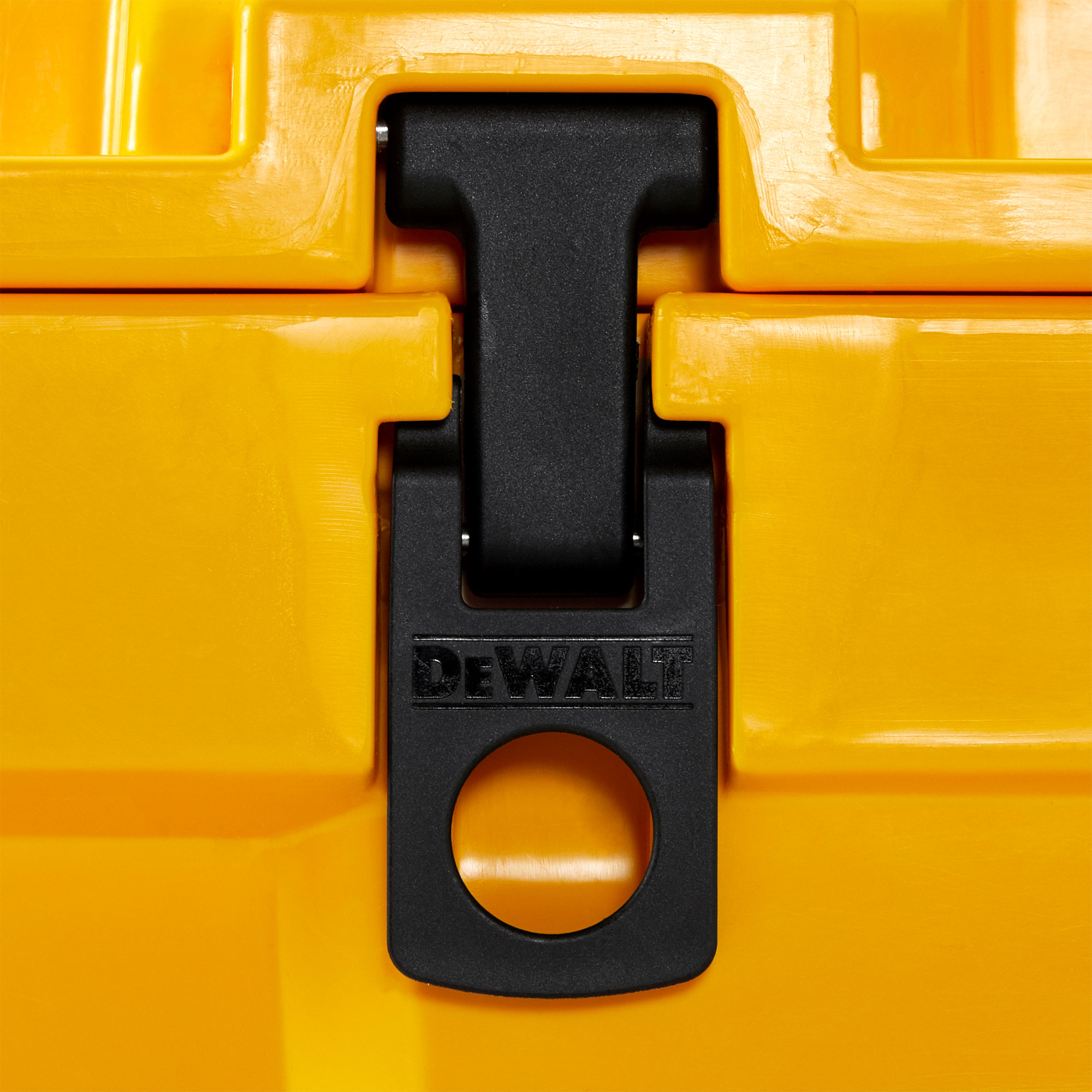 DeWalt 25 Quart Roto Molded Insulated Lunch Box Portable Drink Cooler, Yellow - image 5 of 7