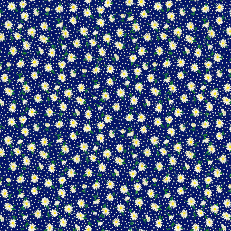 White Flowers 100/% Cotton Multiple Sizes David Textiles Fabric