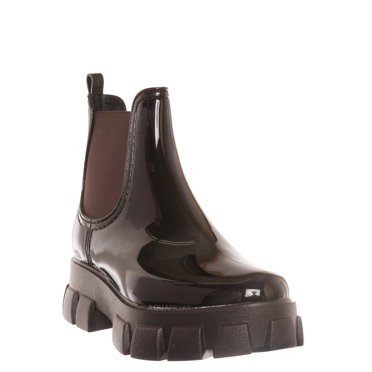 justina lug sole chelsea boot