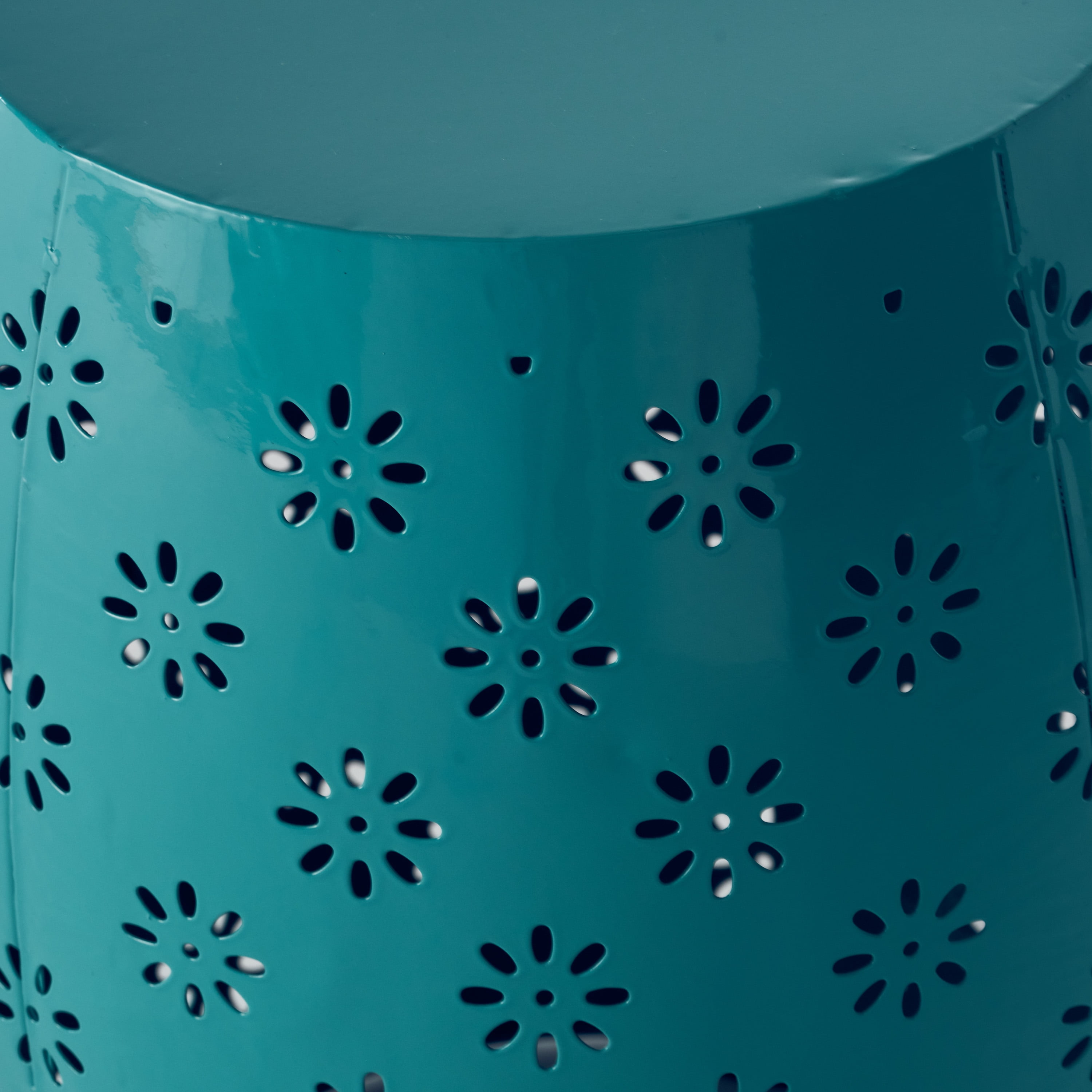 Ariella Outdoor 15" Iron Side Table, Teal