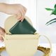 thumbnail image 4 of Bolsa con cierre a presión Mini neceser de imitación de cuero Organizador impermeable con cierre automático para monedas, joyas, tarjetas, pintalabios y llaves, 4 of 7
