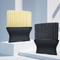 thumbnail image 3 of Cepillo de limpieza interior Yuarrent resistente a impactos para coche negro, 3 of 6