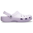 thumbnail image 2 of Zuecos Clásicos Crocs Lavanda Unisex Talla 7 Hombre / 9 Mujer, 2 of 8