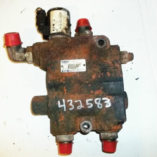 Used Hydraulic Control Valve Self Leveling fits New Holland L220