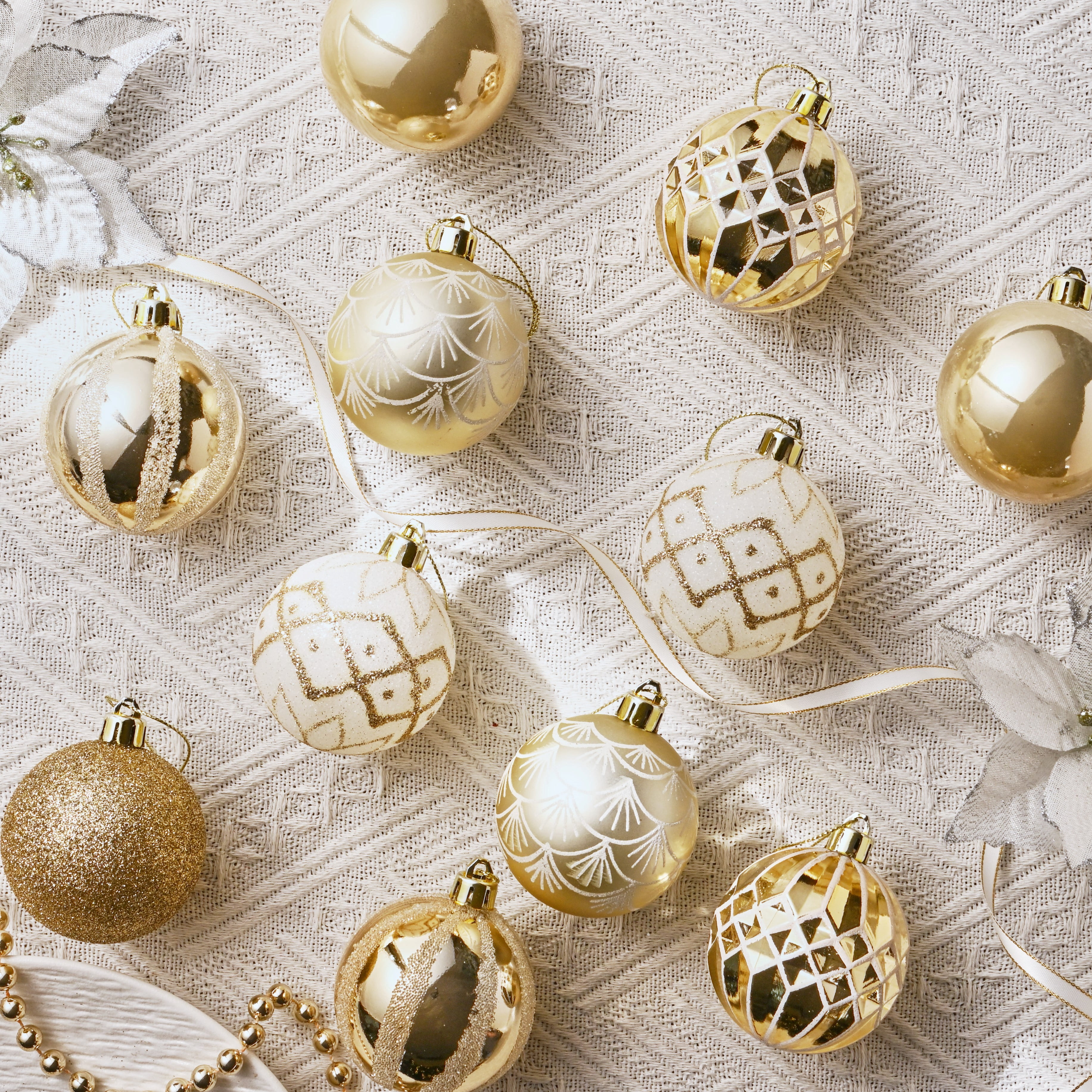 Valery Madelyn 30ct 2.36 inches Christmas Ornaments, White Gold Shatterproof Christmas Ball Ornaments Set, Hanging Tree Ornaments Bulk for Xmas Party Decor