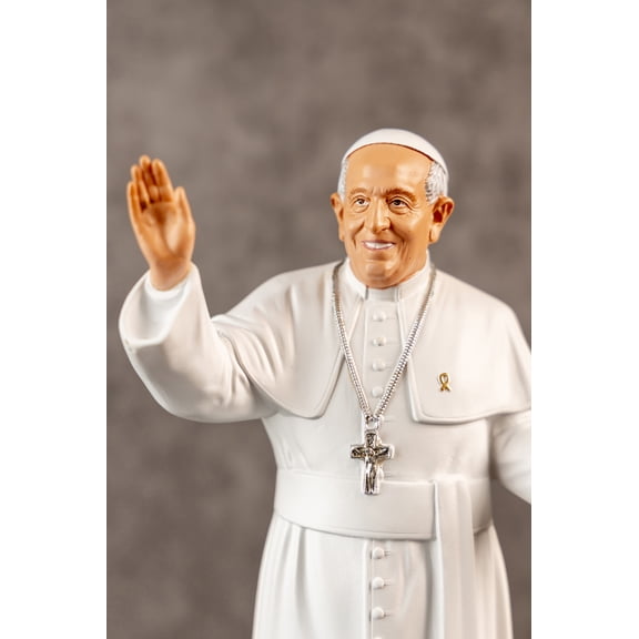 Pope Francis Resin Statue Honor Humility, Peace, and Spirituality Perfect for desks, Personal altars. confirmations, Religious Anniversaries, or as a Symbol of Faith in The Home.