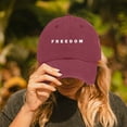 thumbnail image 1 of Gorra de béisbol ajustable clásica baja con estampado sin estructura para hombre y mujer, 1 of 5