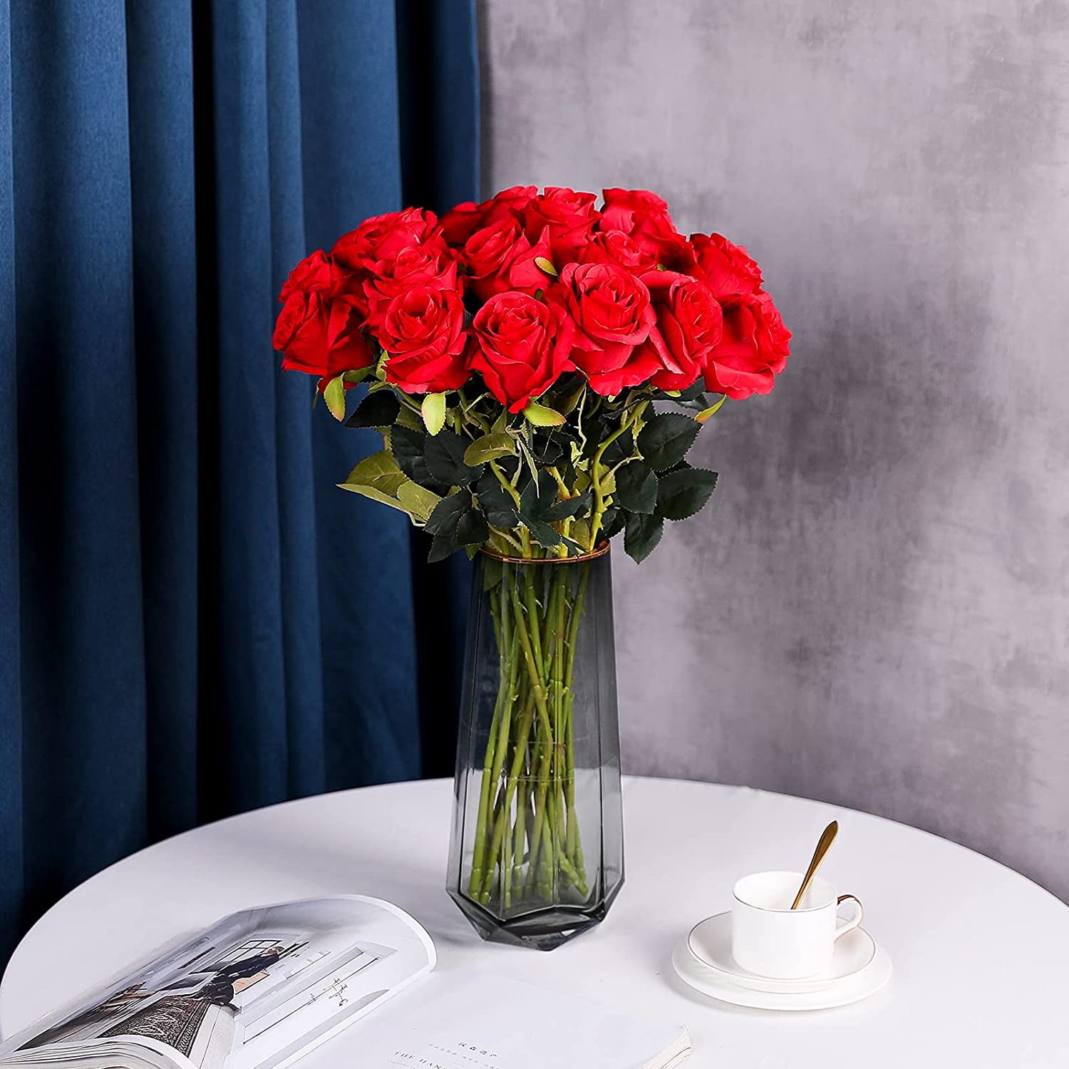 Artificial Flowers 10 PCS Silk Roses with Long Stems Faux Realistic Roses for Wedding Bouquets Table Centerpieces Party Home Decor(Champagne)