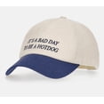 thumbnail image 4 of Gorra de béisbol para mujer con estilo patriótico: gorra transpirable con visera curvada para protección solar, uso diario informal, actividades al aire libre y salidas de verano., 4 of 6