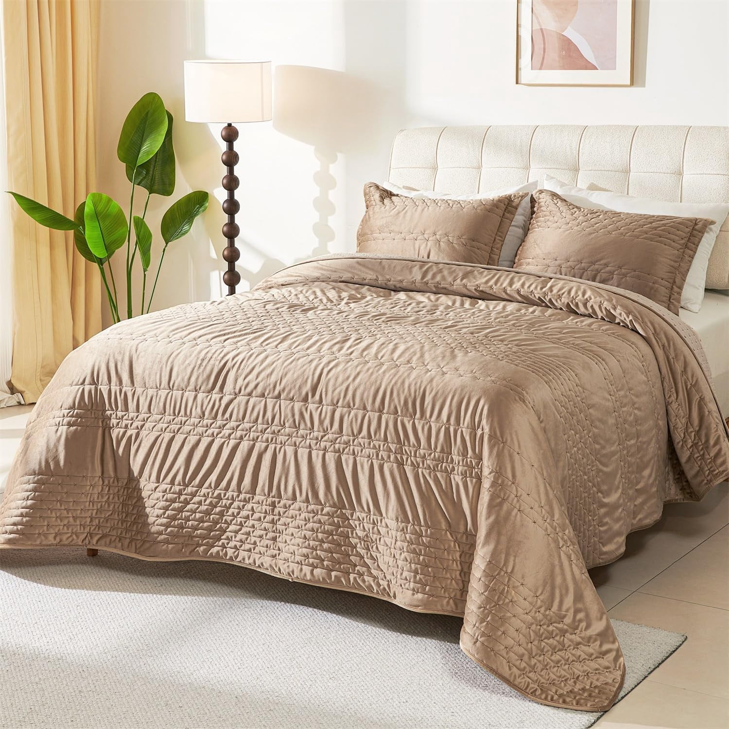 Evenhug King Size Velvet Quilt Set, Ultra Soft Lightweight Bedspread Coverlet 3 Pieces, Reversible Quilted Bedding Comforter Set for All Season
