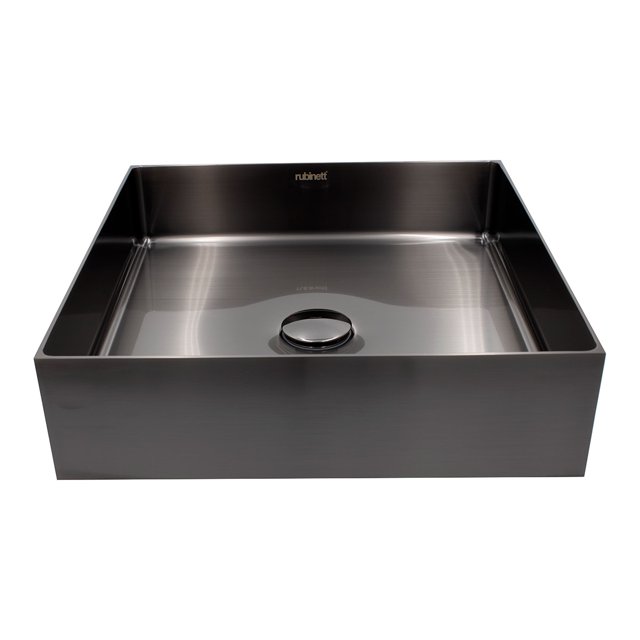 ovalin lavabo rubinett cuadrado acero inoxidable 304 color negro vista frontal 3/4, lavabo cuadrado 40 x 40 x 11 cm en acero inoxidable 304 negro con paredes altas, fondo plano y desagüe central cromado; acabado cepillado y logo Rubinett en la pared posterior; ideal para cocina o baño y también suele usarse como lavabo para bar o área de servicio.