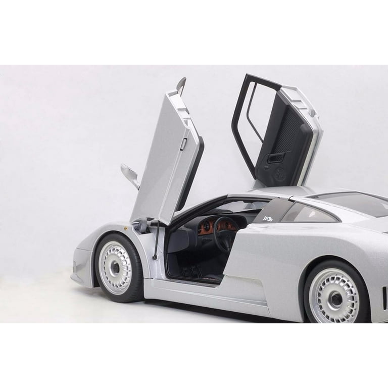 Bugatti EB110 GT Silver 1/18 Diecast Car Model by Autoart