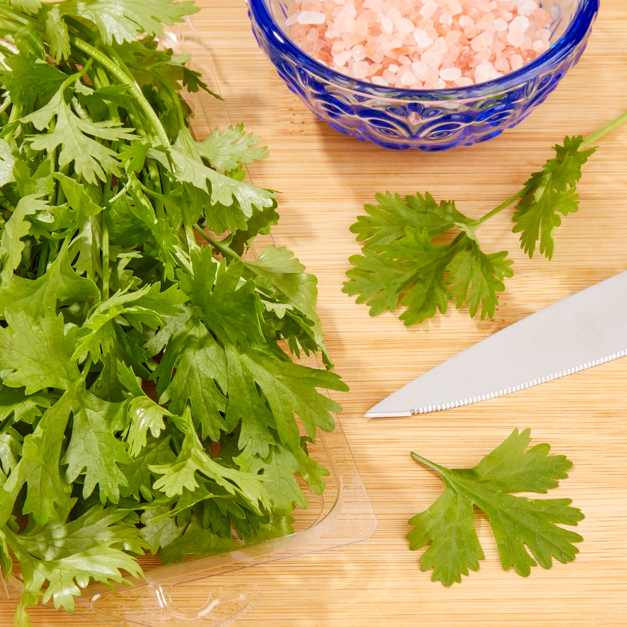 Fresh Cut Cilantro, 0.5 oz Clamshell