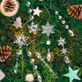 thumbnail image 3 of Ornamentos de Árbol de Navidad OuMuaMua 48 piezas de Copos de Nieve de Cristal Acrílico, 3 of 7