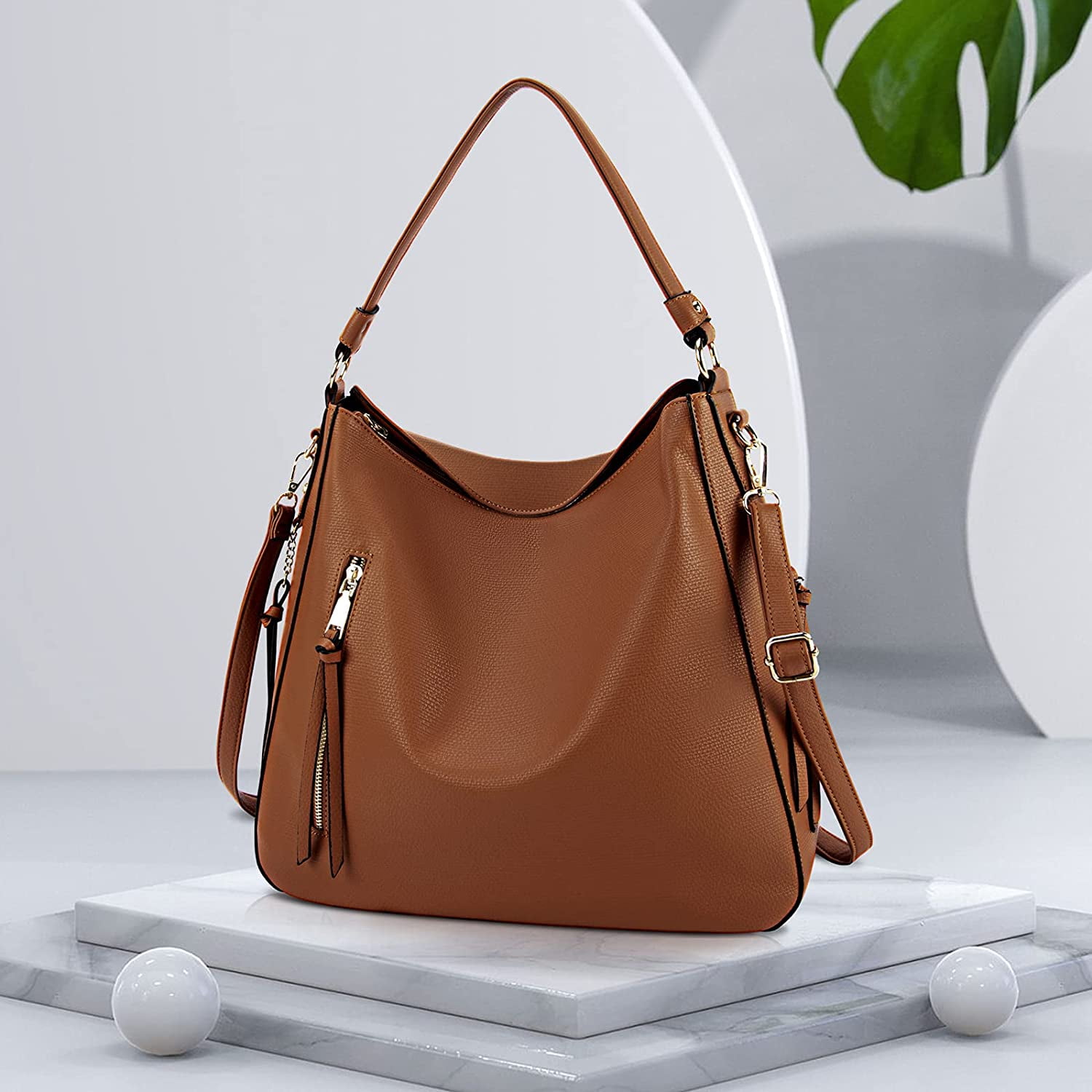 hobo handbags canada