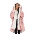 thumbnail image 1 of Manta portátil THE COMFY Original con cierre completo Sherpa, 1 of 8