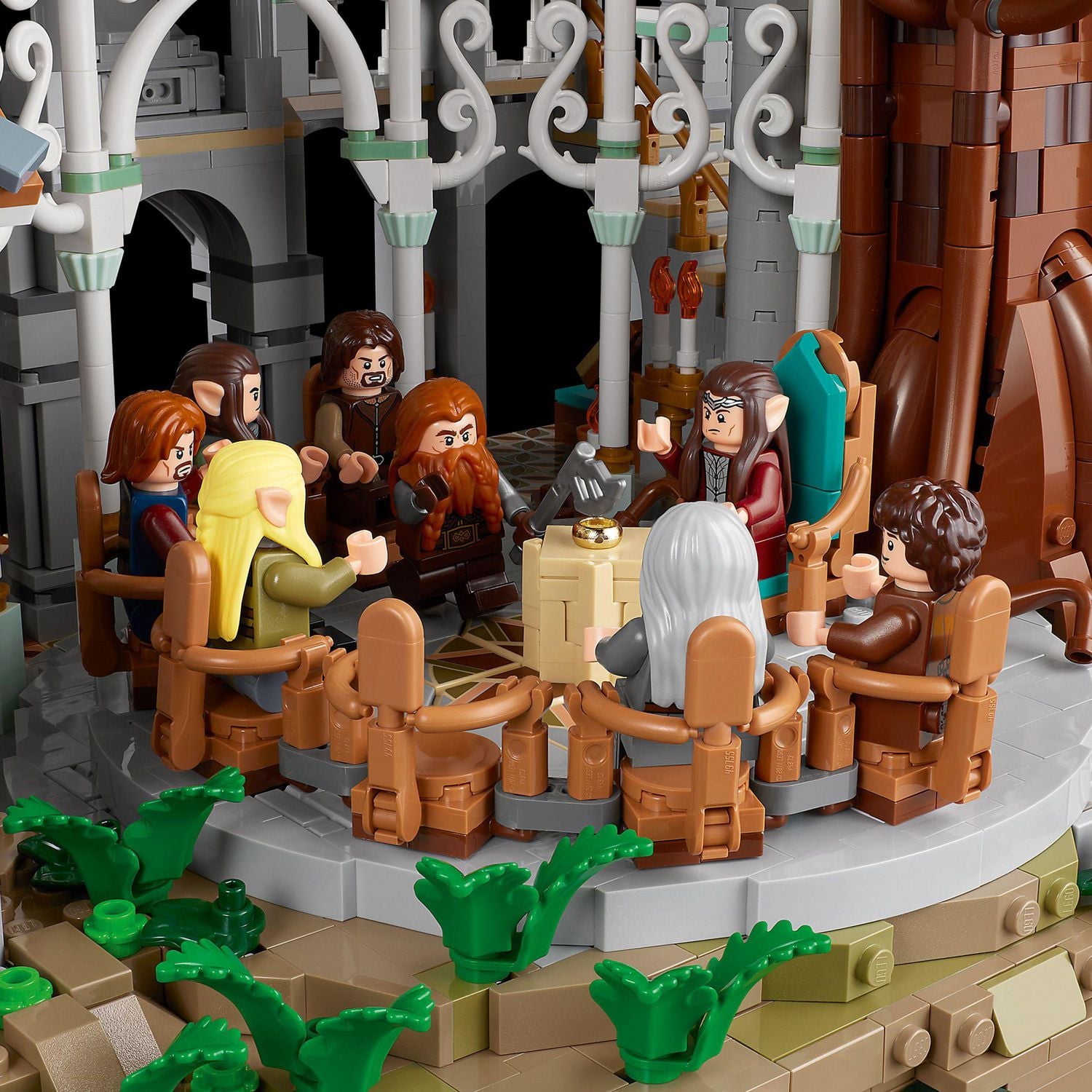 LEGO Icons THE LORD OF THE RINGS: RIVENDELL 10316 Building Model Kit for Adults, Construct and Display a Middle-earth Valley with 15 Minifigures, A great Graduation Gift for Fans and Movie-Lovers