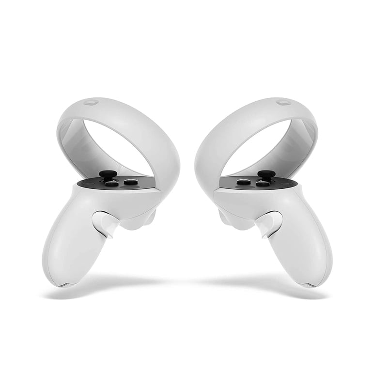 Pre-Owned Oculus Quest 2 VR 64GB Holiday Bundle for Family
